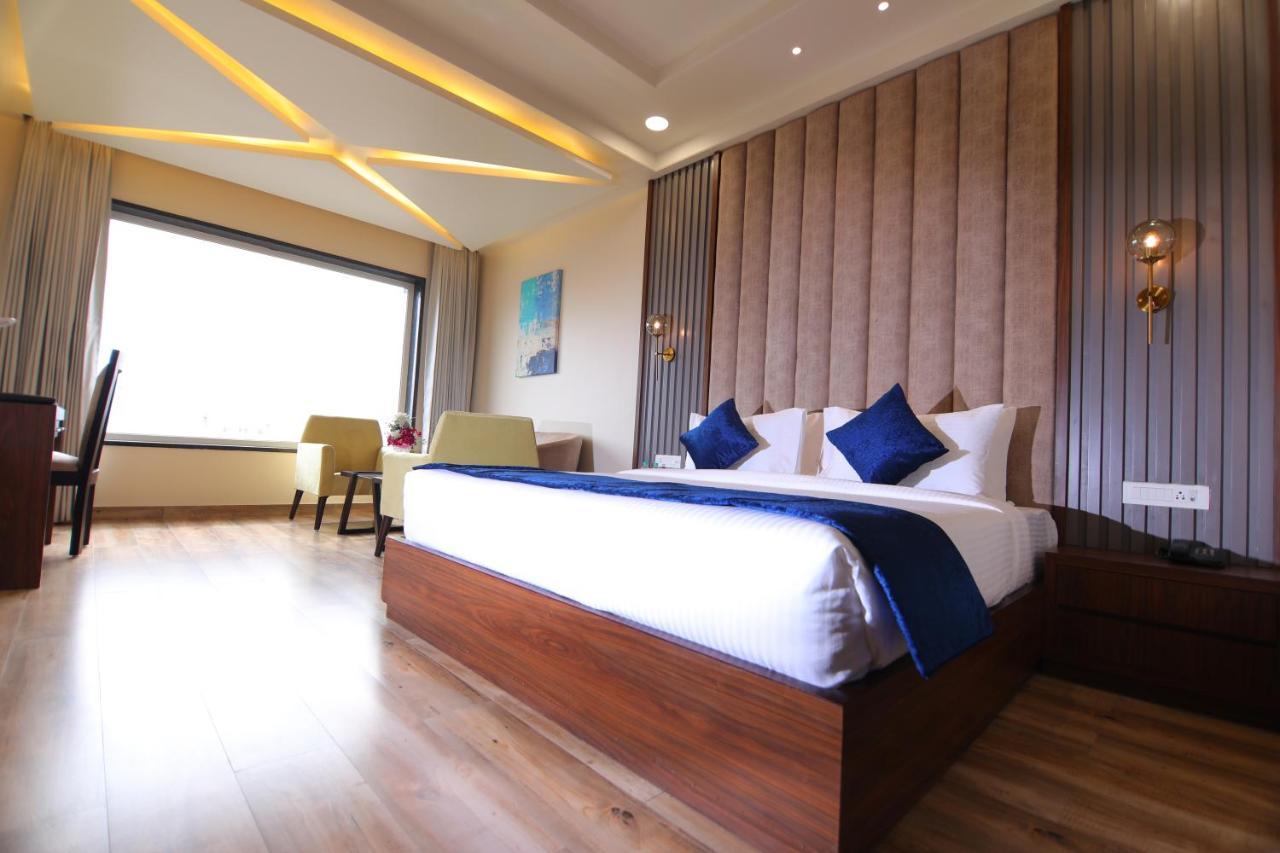 The Forest Hill Hotel Haridwār Esterno foto
