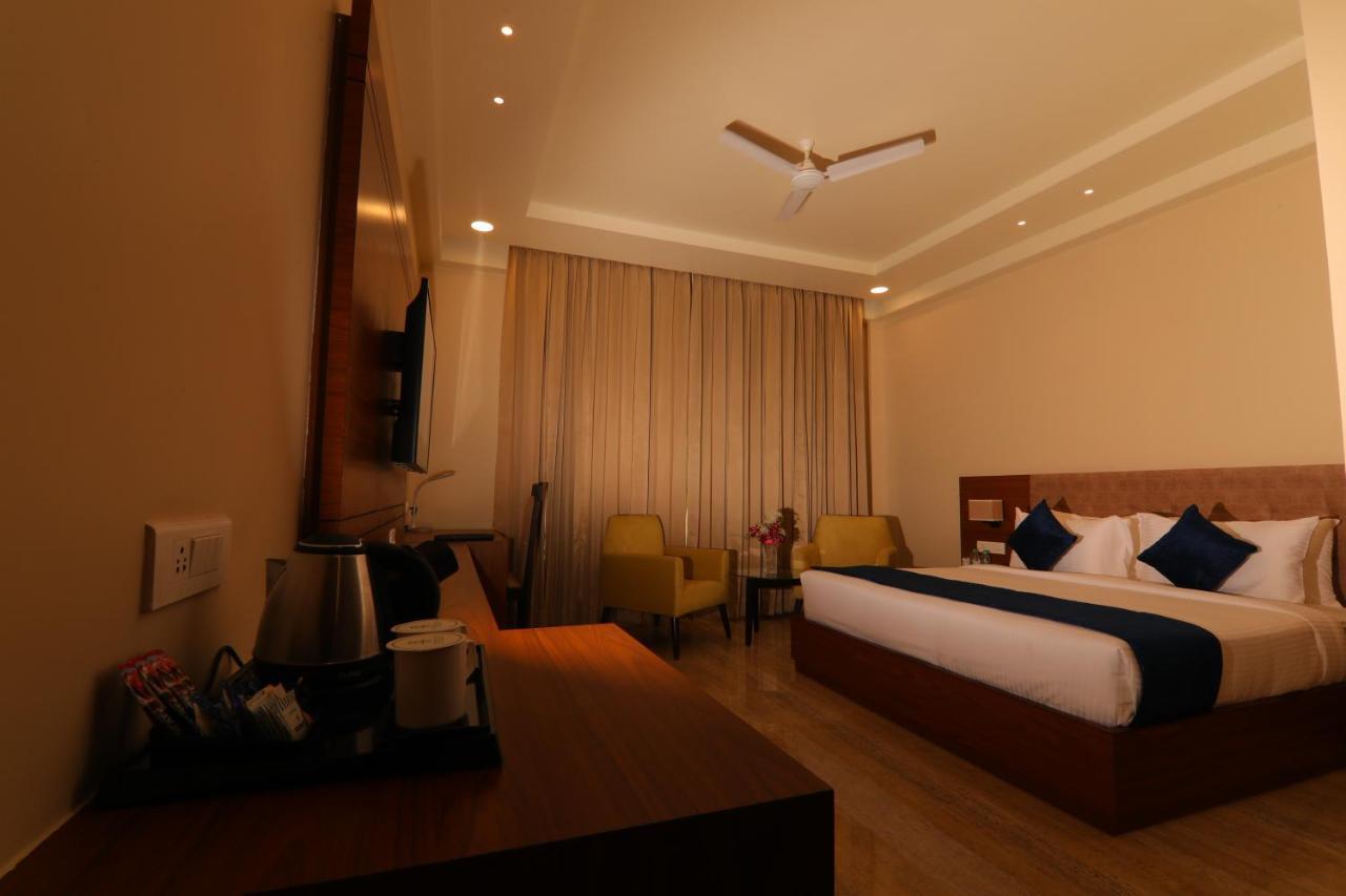 The Forest Hill Hotel Haridwār Esterno foto