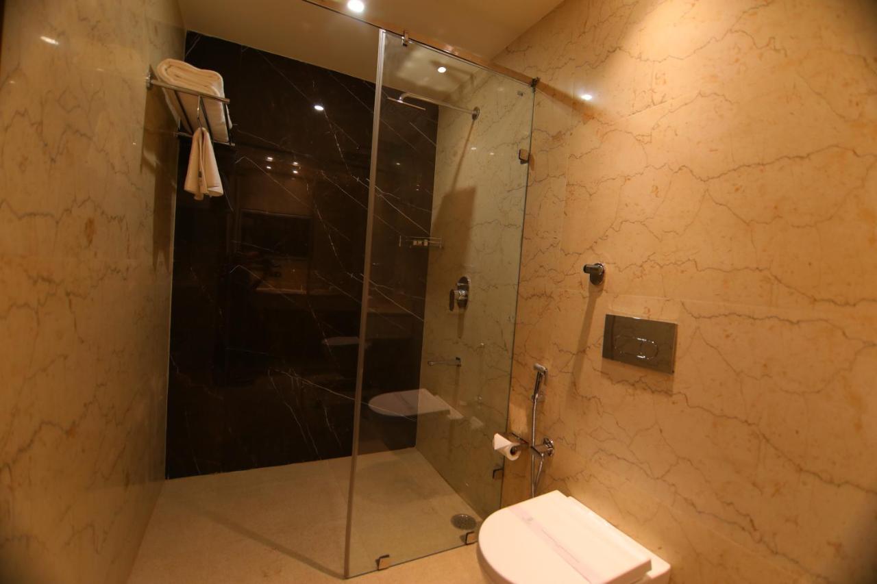 The Forest Hill Hotel Haridwār Esterno foto
