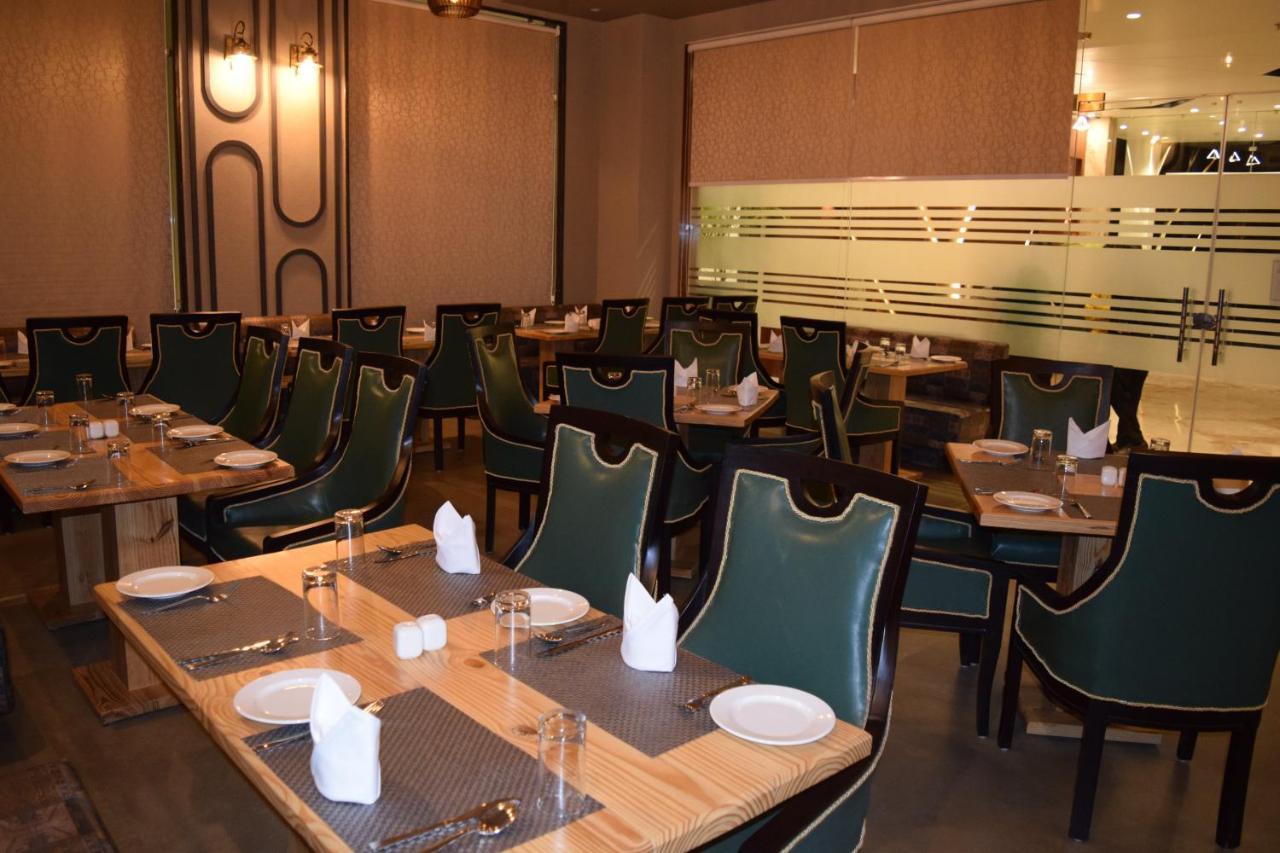 The Forest Hill Hotel Haridwār Esterno foto